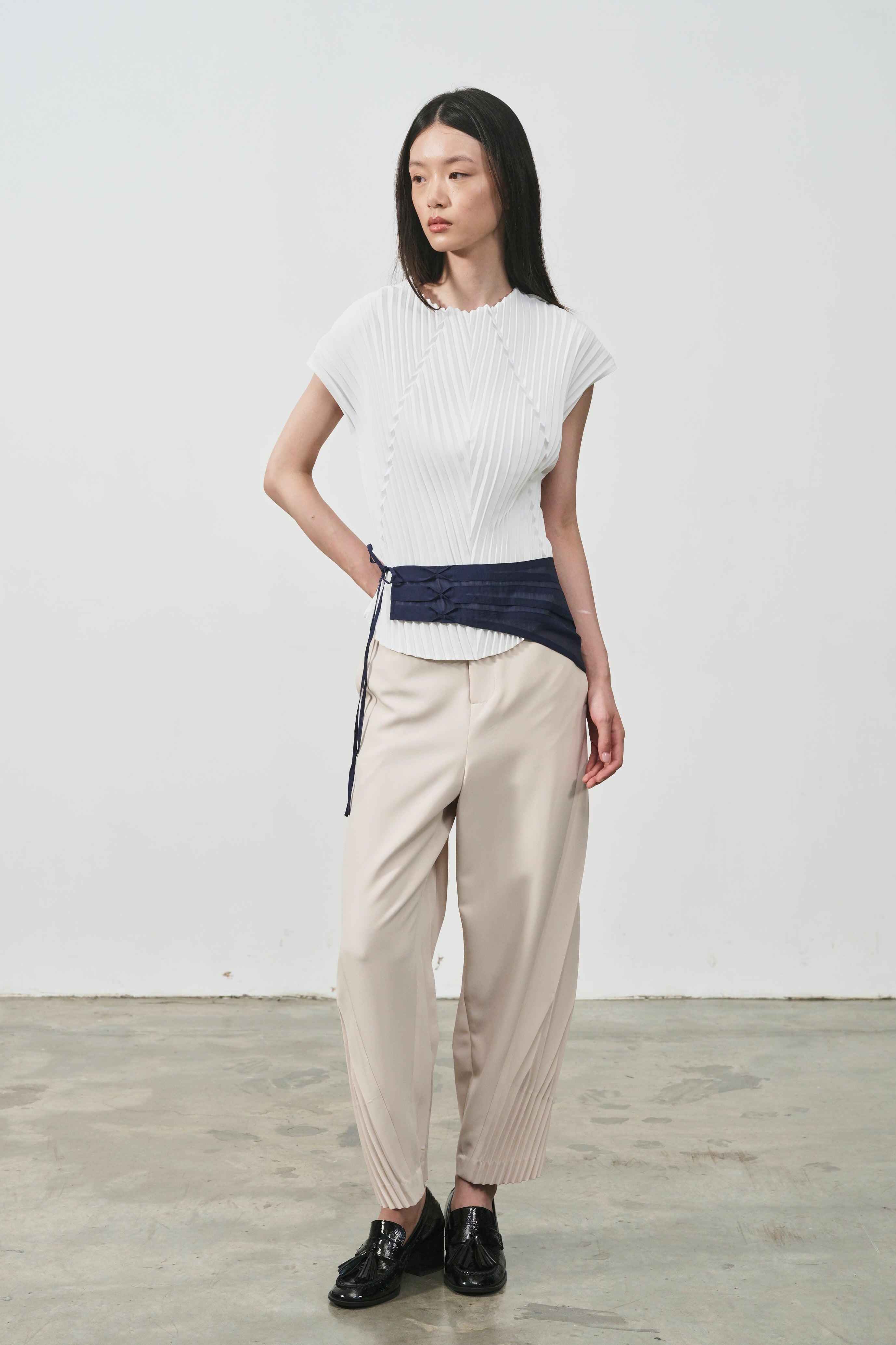 PLEATED WAIST PANEL