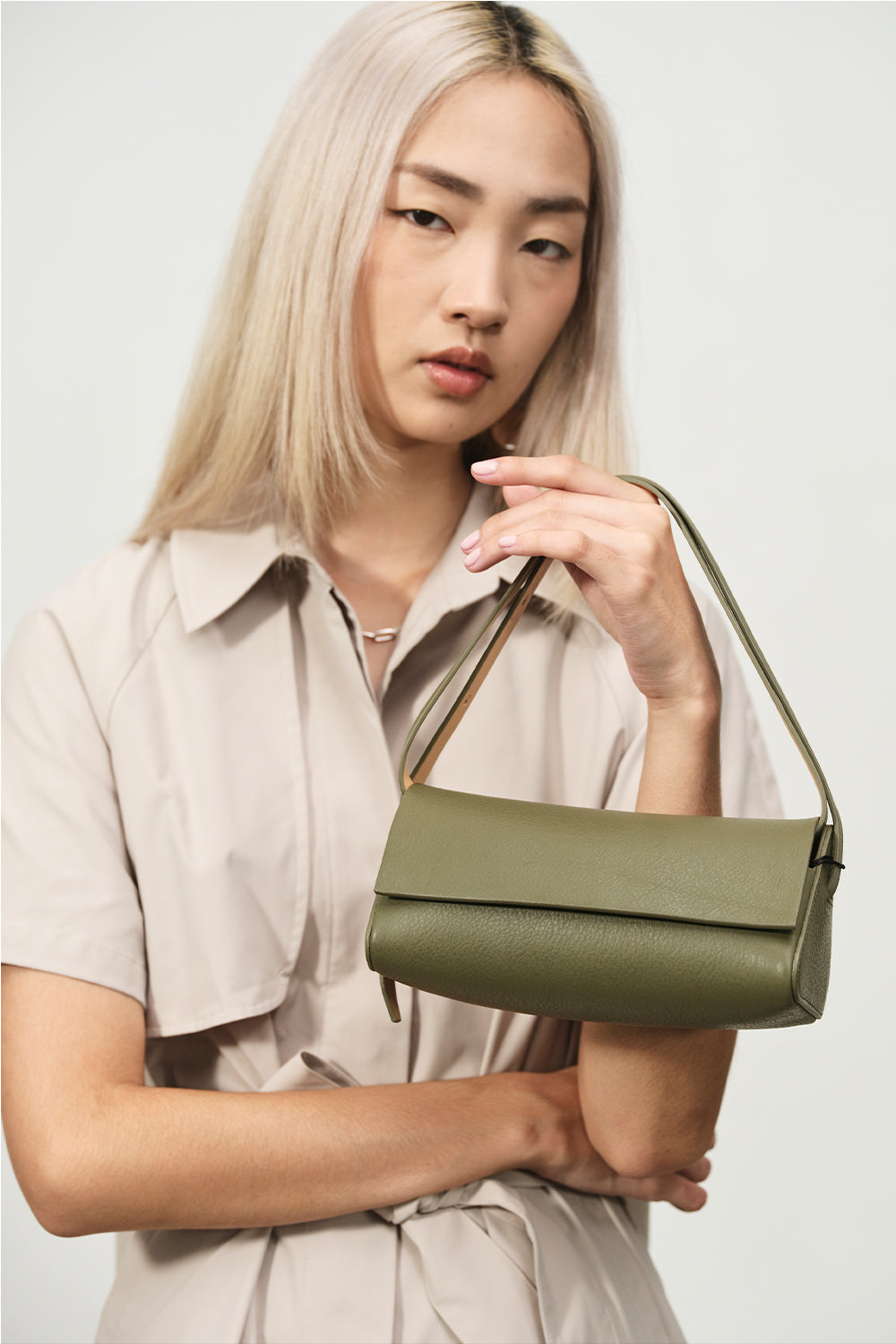 LEATHER TRIANGLE BAG